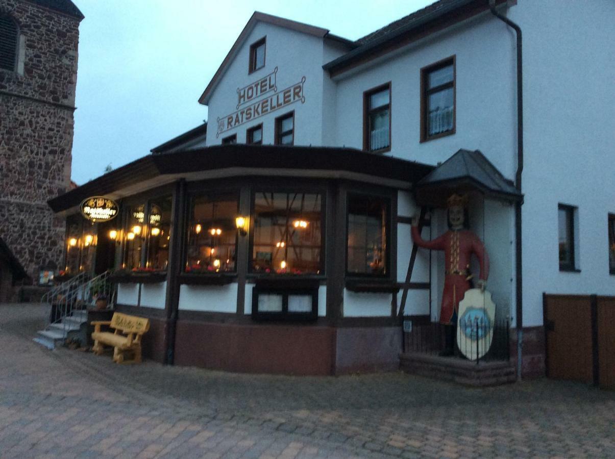 Hotel Ratskeller Neustadt Exterior foto
